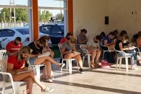 CURSOS EN LOS BARRIOS PARA OBTENER LA LICENCIA DE CONDUCIR.-